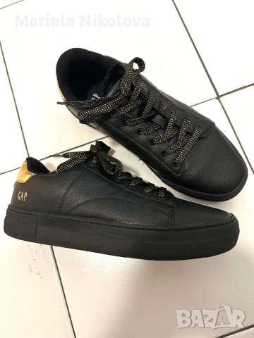 Сникърси GAP