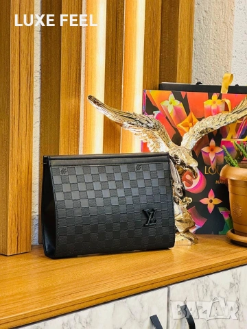 Louis Vuitton 🔹Мъжки Чанти , снимка 6 - Чанти - 54794372