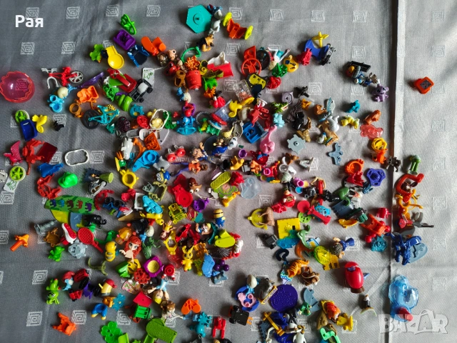 Огромна колекция Kinder Surprise – Над 1500 артикула, снимка 8 - Колекции - 54272740