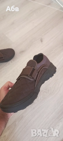 Спортни обувки VANS, снимка 8 - Спортни обувки - 54637348
