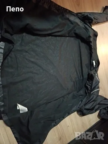 Шушлеково Яке Nike, снимка 4 - Спортни дрехи, екипи - 55343820