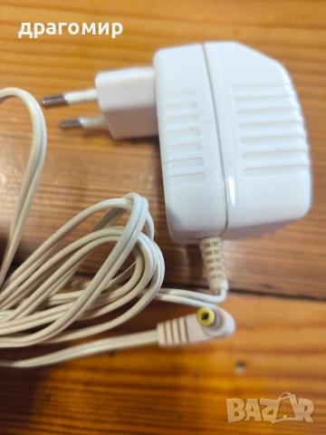 PHILIPS SBC CS0920/00W 230v-50Hz 6,6w 9v -200mA, снимка 3 - Батерии, зарядни - 54629365