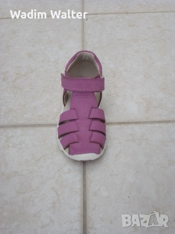Детски сандали , снимка 4 - Детски сандали и чехли - 54133477