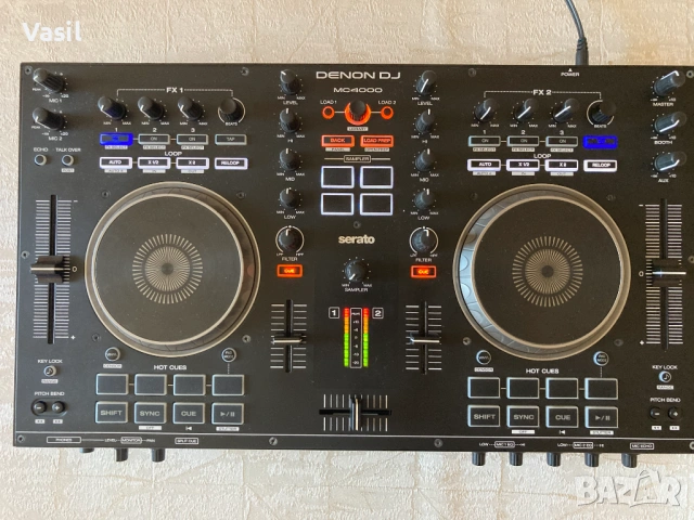Denon DJ MC4000 - като нов / Serato DJ контролер, снимка 2 - Ресийвъри, усилватели, смесителни пултове - 54652734