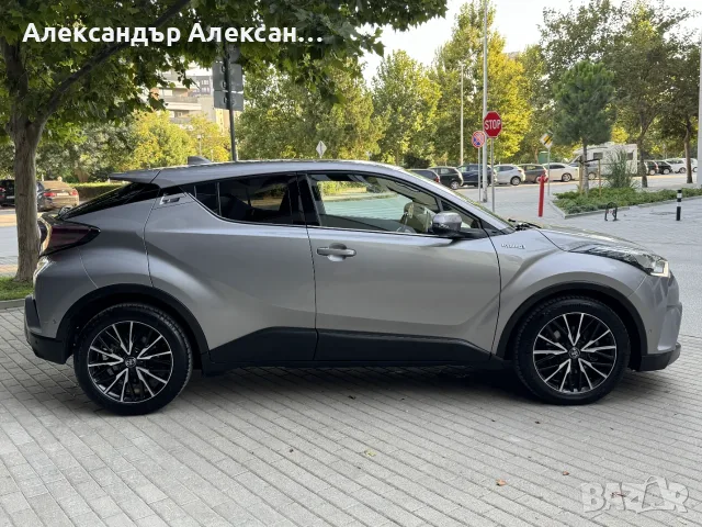Toyota C-HR 1.8 Hybrid| 1-ви собственик| Купена в БГ| Пълна История, снимка 4 - Автомобили и джипове - 55659063