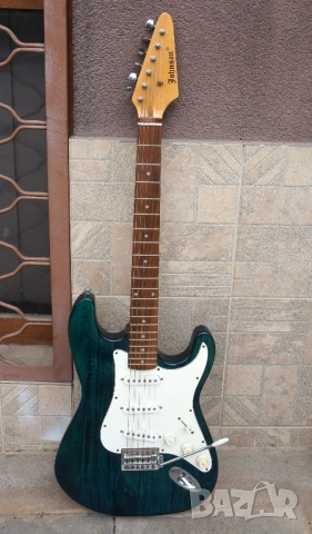 Страхотна китара с прекрасен цвят,внос от Норвегия,сетната при лютиер,нисък екшън и убийствено звуче