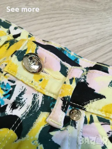 Juicy Couture флорални къси панталонки XS/S, снимка 4 - Къси панталони и бермуди - 55420316