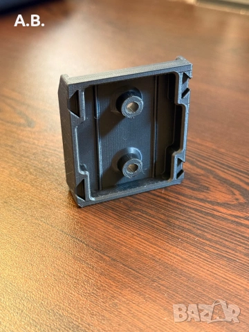 Стойка за батерии Parkside, снимка 3 - Бормашини - 54136034