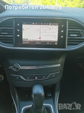 Peugeot 308 SW, 2018г. бензин 1.2, 130 к.с. GT-line, снимка 11 - Автомобили и джипове - 52255179