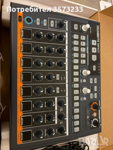 Arturia Drumbrute Impact, снимка 2 - Синтезатори - 55057280
