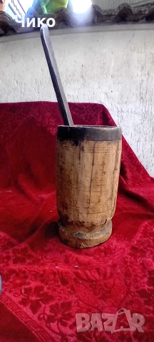 Стари 2бр здрави дървени чутури