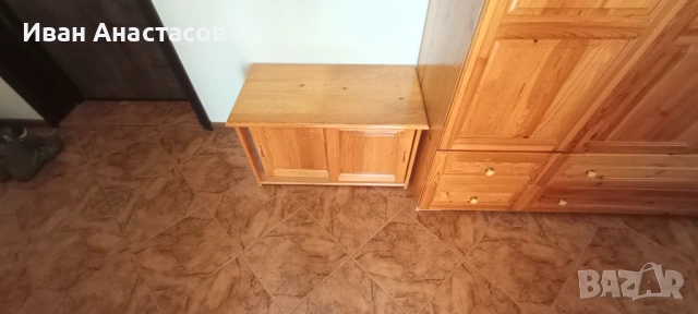 Гардероб от масив , снимка 3 - Гардероби - 54095426
