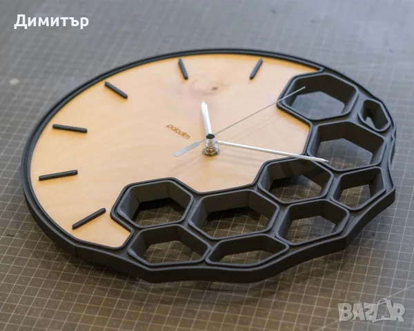 Авторски Стенен Часовник "Клетка", Подарък за мъж, Моторист, Геймър, снимка 3 - Стенни часовници - 55427451