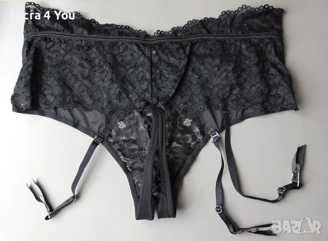LoveHoney Lingerie XL черни дантелени полупрашки с отворено дъно