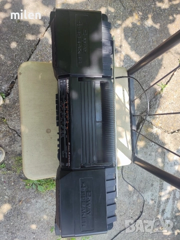 Радиокасетофон Sharp GF-330H, снимка 5 - Радиокасетофони, транзистори - 54789262
