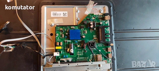 Телевизор Crown 39J110HD на части