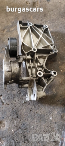 Стойка генератор 03G 903 143 A VW Golf 5 1.9-105к.с. BKC, снимка 3 - Части - 54439140