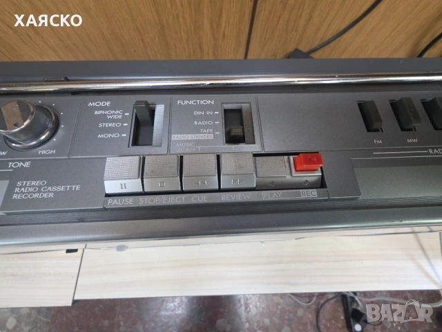 JVC RC-575, снимка 6 - Радиокасетофони, транзистори - 54572136