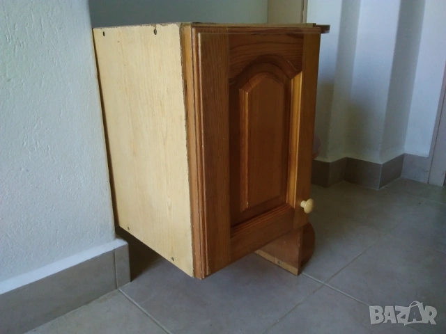 Стенен шкаф с етажерка, снимка 3 - Шкафове - 54350230