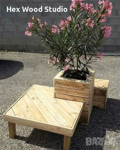 Градинска кашпа с маса „Green Set“