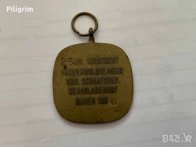 Възпоменателен медал от маратоните по бързо пързаляне с кънки на естествен лед, снимка 2 - Колекции - 55316367