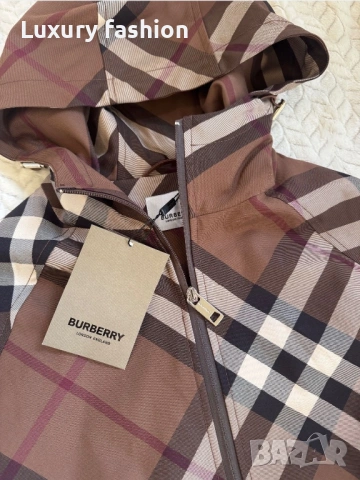 Дамско яке Burberry , снимка 2 - Якета - 54548766