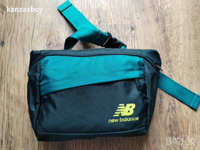 new balance essentials waist bag - страхотна спортна чанта НОВА БЕЗ ЕТИКЕТИ, снимка 4 - Чанти - 54401766