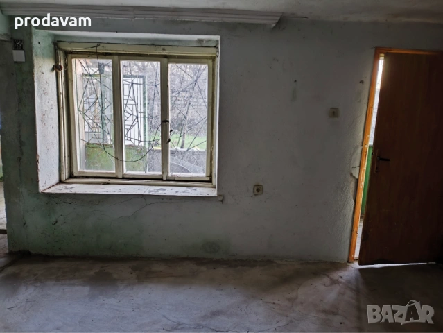 ДВЕ МАСИВНИ ТУХЛЕНИ КЪЩИ + ПАРЦЕЛ за продажба в село Яздач - СПЕШНО - ИЗГОДНО, снимка 14 - Къщи - 49209964