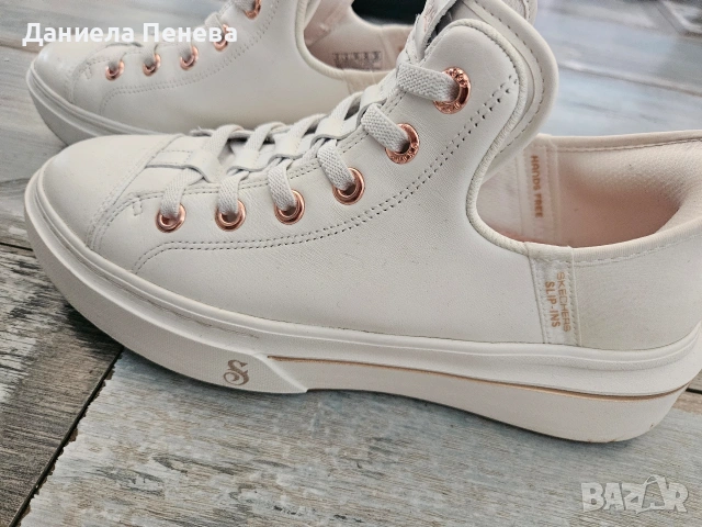 продавам маратонки на Skechers, снимка 2 - Маратонки - 54651679