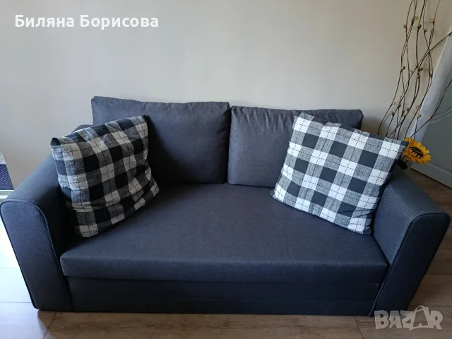 Продавам двуместен диван 