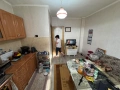 Продавам тухлен апартамент с две спални супер център, снимка 7