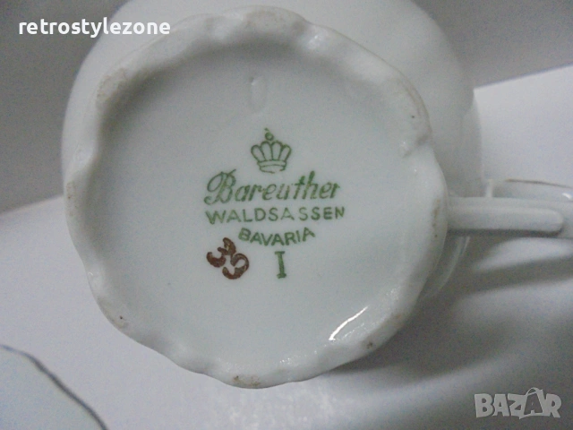 № 8568 Двоен порцеланов сет – чаша с чинийка Bareuther , снимка 5 - Други ценни предмети - 54208067