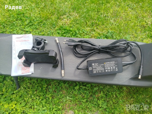 продавам тротинетка XIAOMI 4 LITE 2ND GEN на 77 километра с 3 месеца остатъчна гаранция, снимка 3 - Велосипеди - 54809886