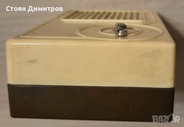 Кутия и платки от джобни радиоприемници, снимка 2 - Радиокасетофони, транзистори - 54663653