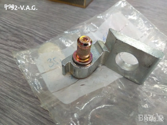 357831401A **VAG** Passat [B3] (1988 - 1993)**Панта, врата** 