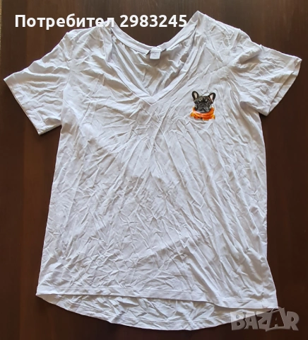 Дамски тениски с кученце и шпиц деколте