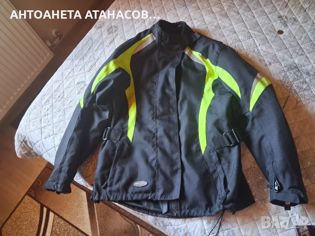 Дамско мото яке Л размер.
