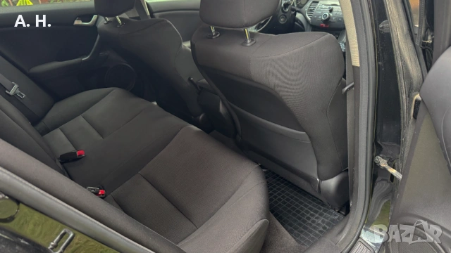 Honda Accord Tourer 2. 2 i-DTEC | FACELIFT Lifestyle | Автоматик , снимка 11 - Автомобили и джипове - 54900951