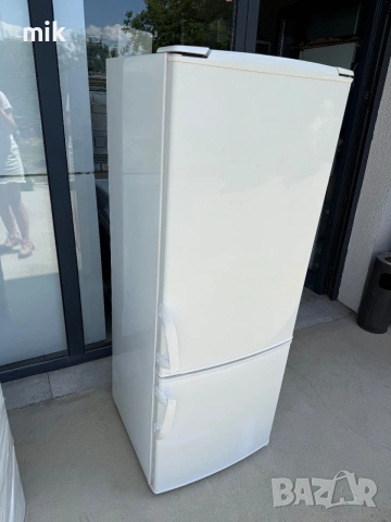Хладилник с фризер Gorenje 147 см, снимка 4 - Хладилници - 54978266