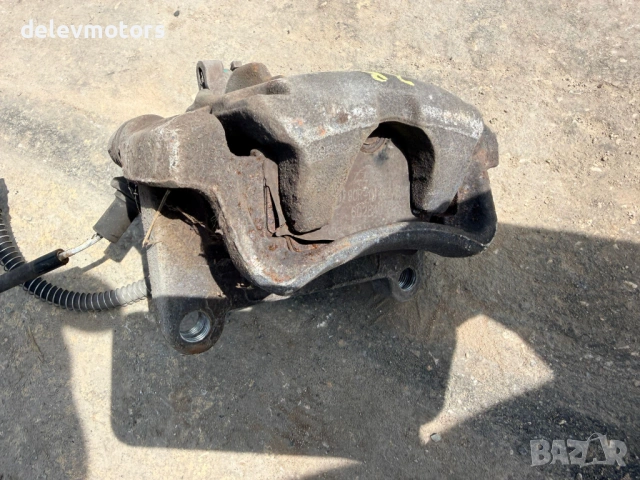 7701056165, 7701050917 заден десен спирачен апарат със супорт от Renault Trafic 3 1.6 dci 