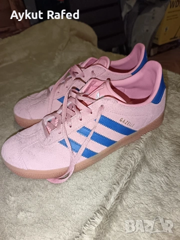 Adidas Обувки за ежедневно носене, снимка 2 - Маратонки - 54392299