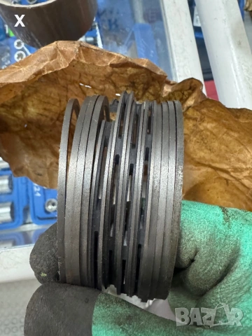 СЕГМЕНТИ ШИРОКИ 93.00 ВОЛГА 24 ГАЗ 24 НОВИ ОРИГИНАЛНИ