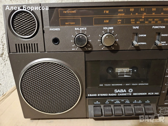 Радиокасетофон Saba RCR 745, снимка 2 - Радиокасетофони, транзистори - 54084878