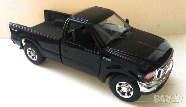 Ford F-350 Super Duty Pickup 1999 Maisto - Мащаб 1:27, снимка 5 - Колекции - 55076570