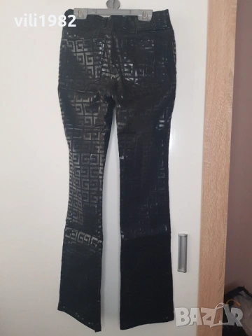 Дамски Черен Панталон Guess Jeans Glamour размер 27, снимка 3 - Панталони - 54024917