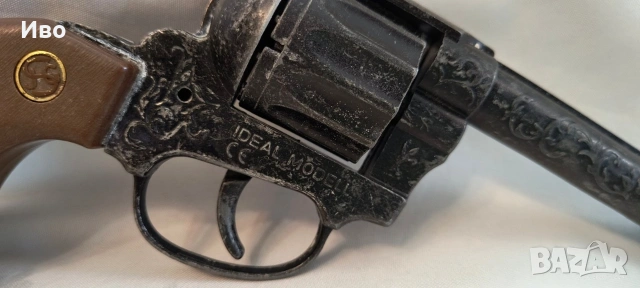 МЕТАЛЕН РЕВОЛВЕР COLT PEACEMAKER С КАПСИ – РЕАЛЕН РАЗМЕР, снимка 3 - Колекции - 54834015