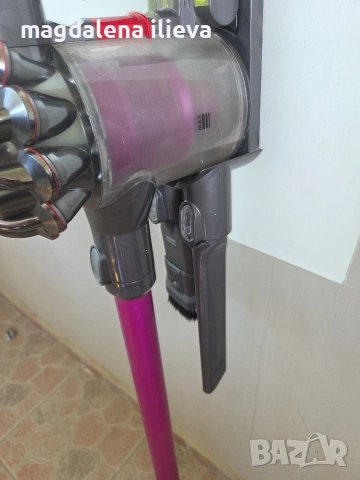 Безжична ръчна вертикална прахосмукачка Dyson, снимка 6 - Прахосмукачки - 54542769