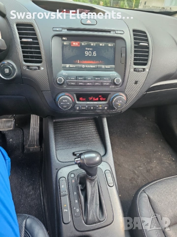 Киа К3(черато)1.6 бензин, снимка 12 - Автомобили и джипове - 54803412