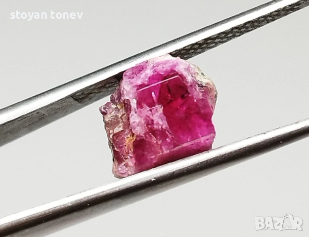 Един от най-редките скъпоценни камъни в света - 1.80 карата Natural Red Beryl (Bixbite) от Юта, САЩ!, снимка 8 - Други - 54772626