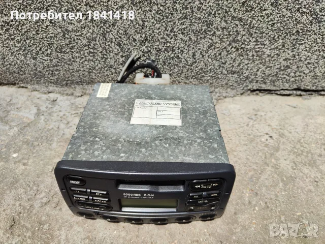 Радиокасетофон Форд Ескорт , снимка 2 - Радиокасетофони, транзистори - 55658083